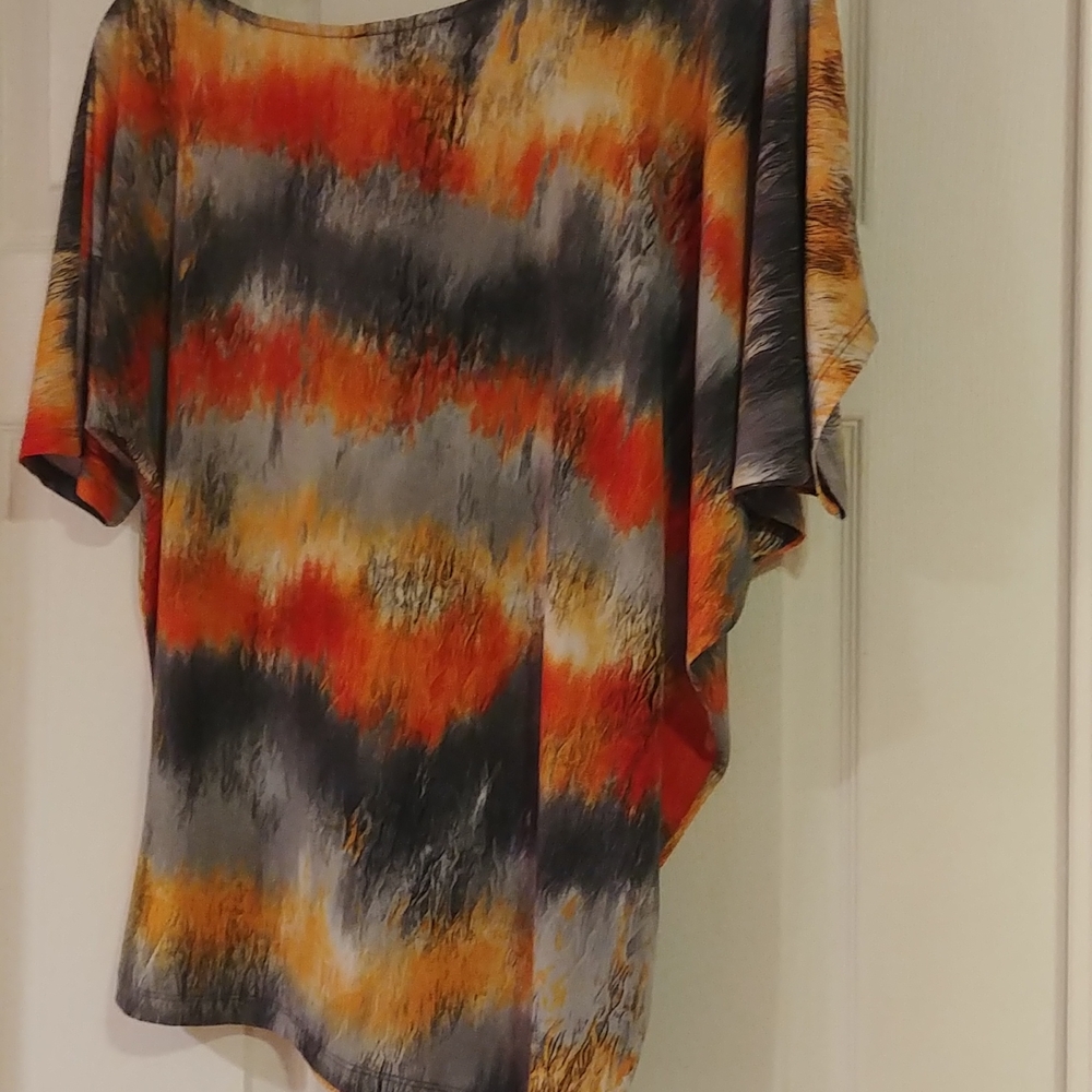 LIKE NEW "LAURA PETITTES", size M - Picture 3 of 3